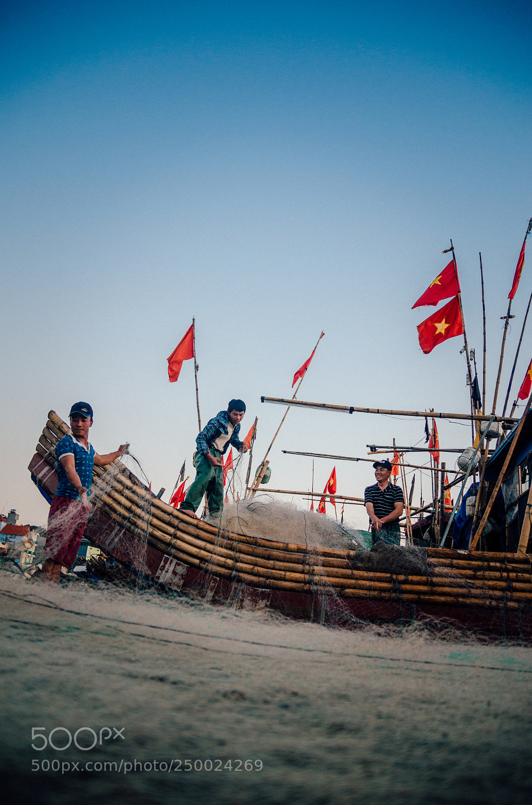 Nikon D7000 sample photo. When the boat arrived photography
