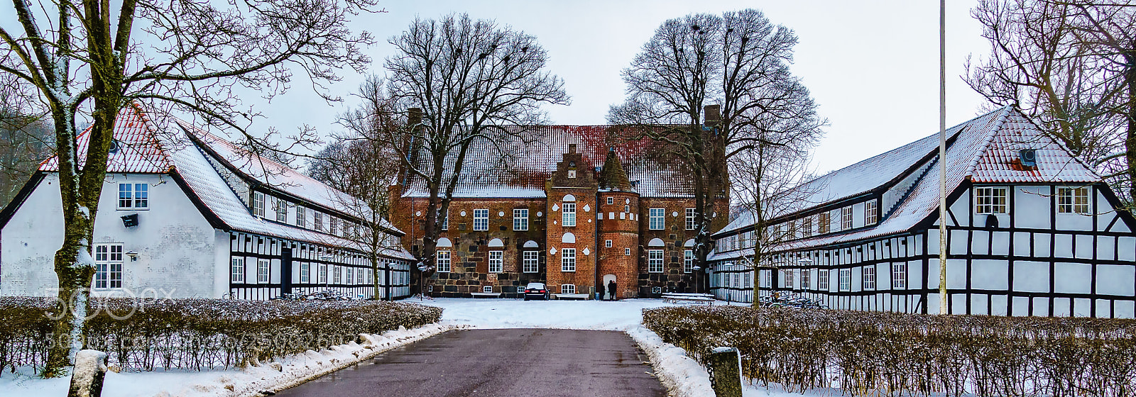 Sony ILCA-77M2 sample photo. Krabbesholm slot photography
