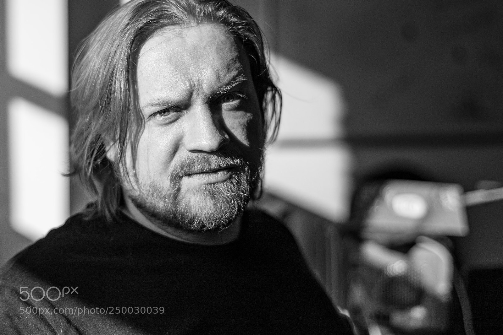 Canon EOS 5D Mark IV sample photo. Light of platon's photography