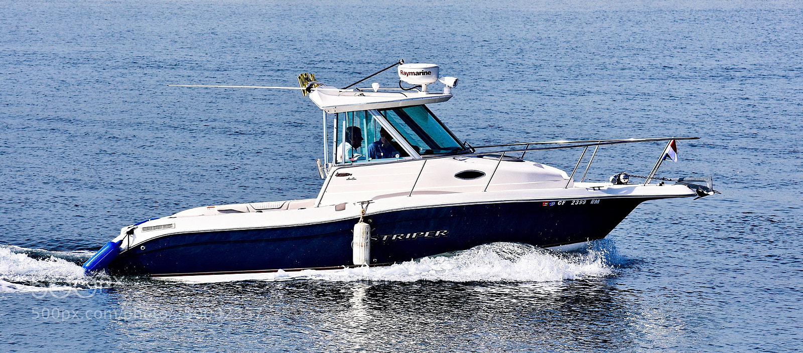 Nikon D7200 sample photo. Powerboat cruising the pacific photography