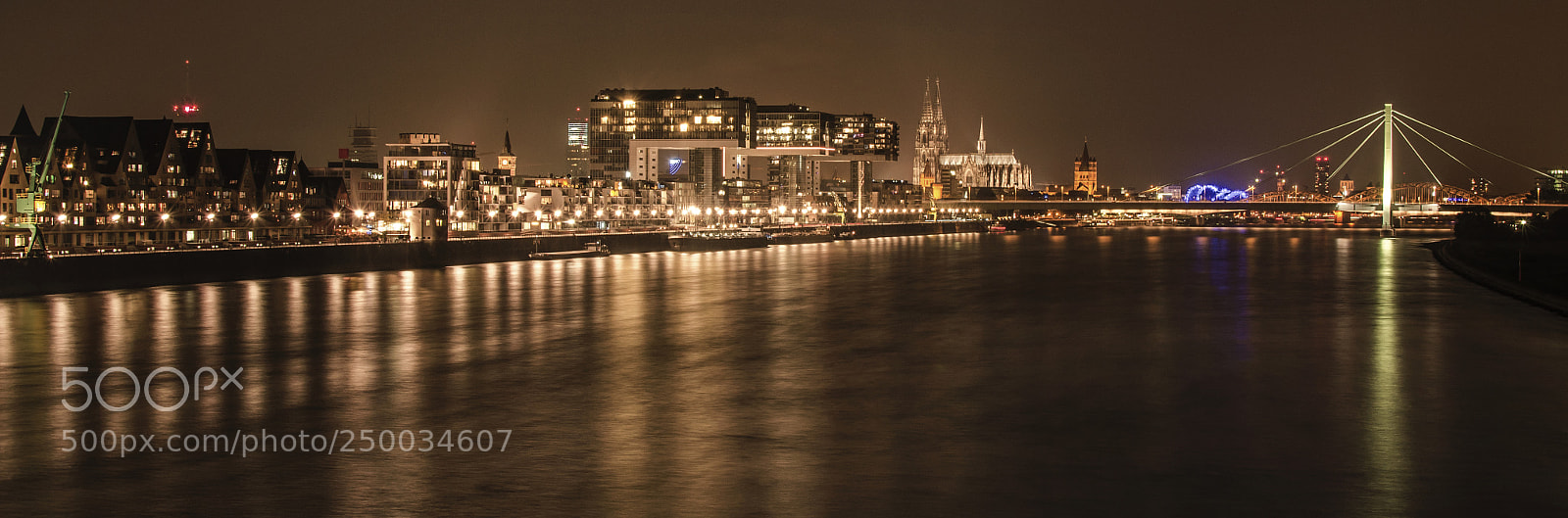 Nikon D5100 sample photo. Cologne at night photography