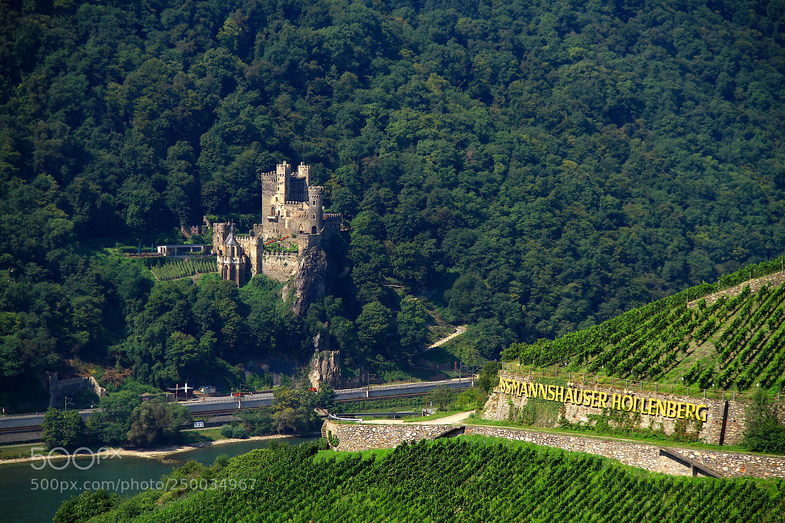 Canon EOS 7D sample photo. The castle photography
