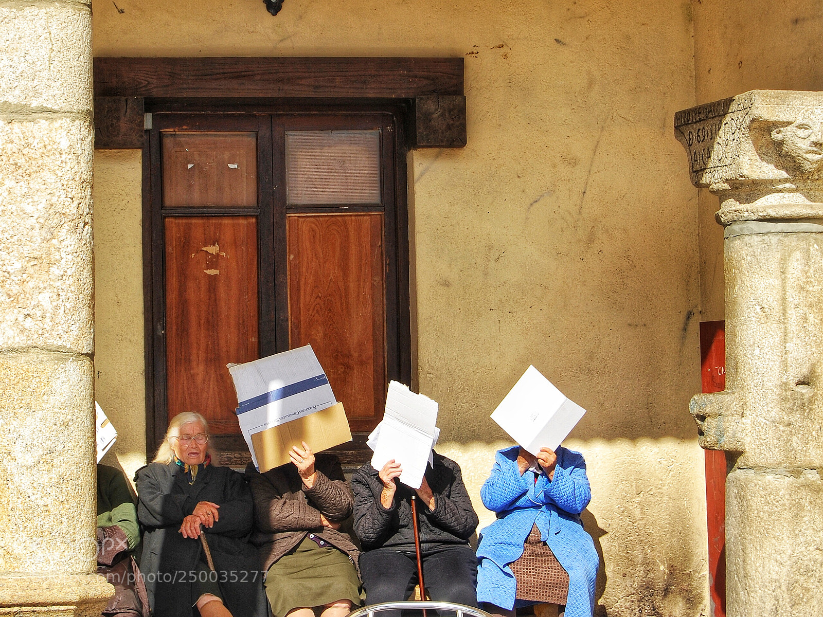 Nikon D60 sample photo. Plaza photography