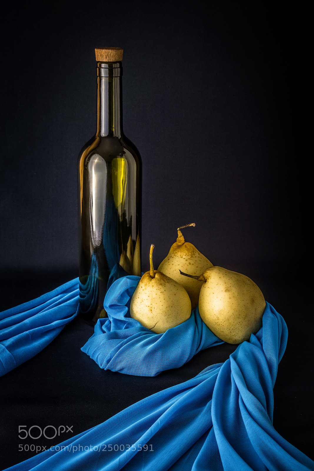 Sony a6000 sample photo. Naturmort with bottle and photography