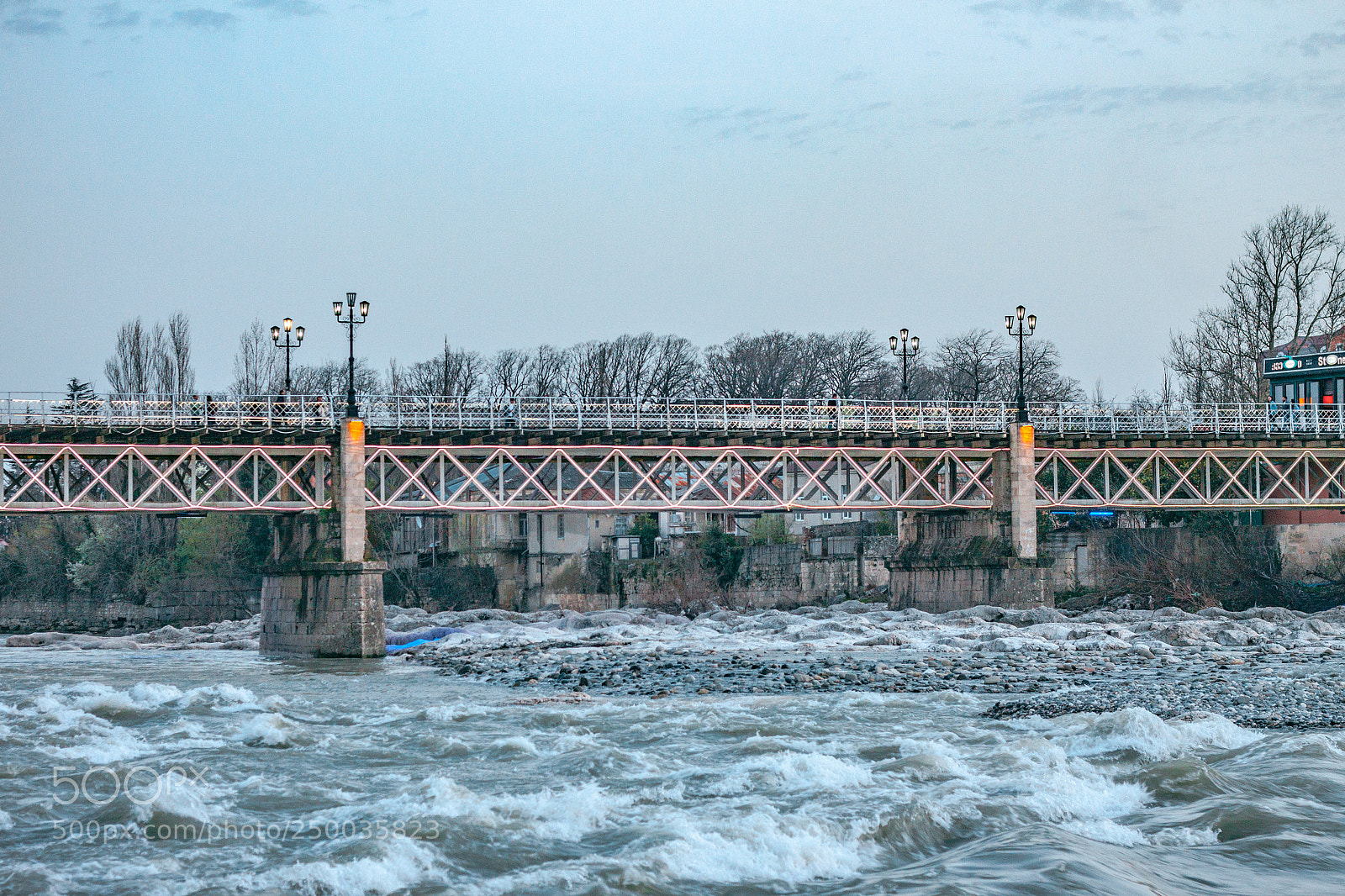 Canon EOS 500D (EOS Rebel T1i / EOS Kiss X3) sample photo. "white bridge" photography