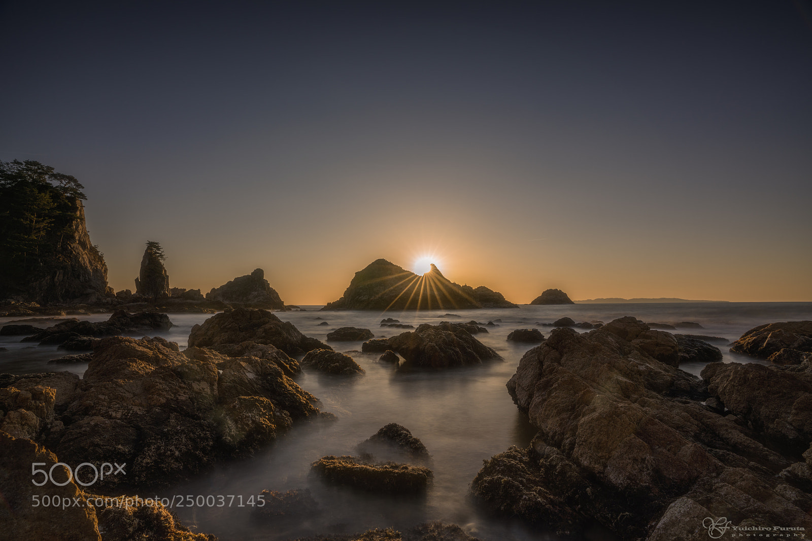 Sony a7R III sample photo. Setting sun photography