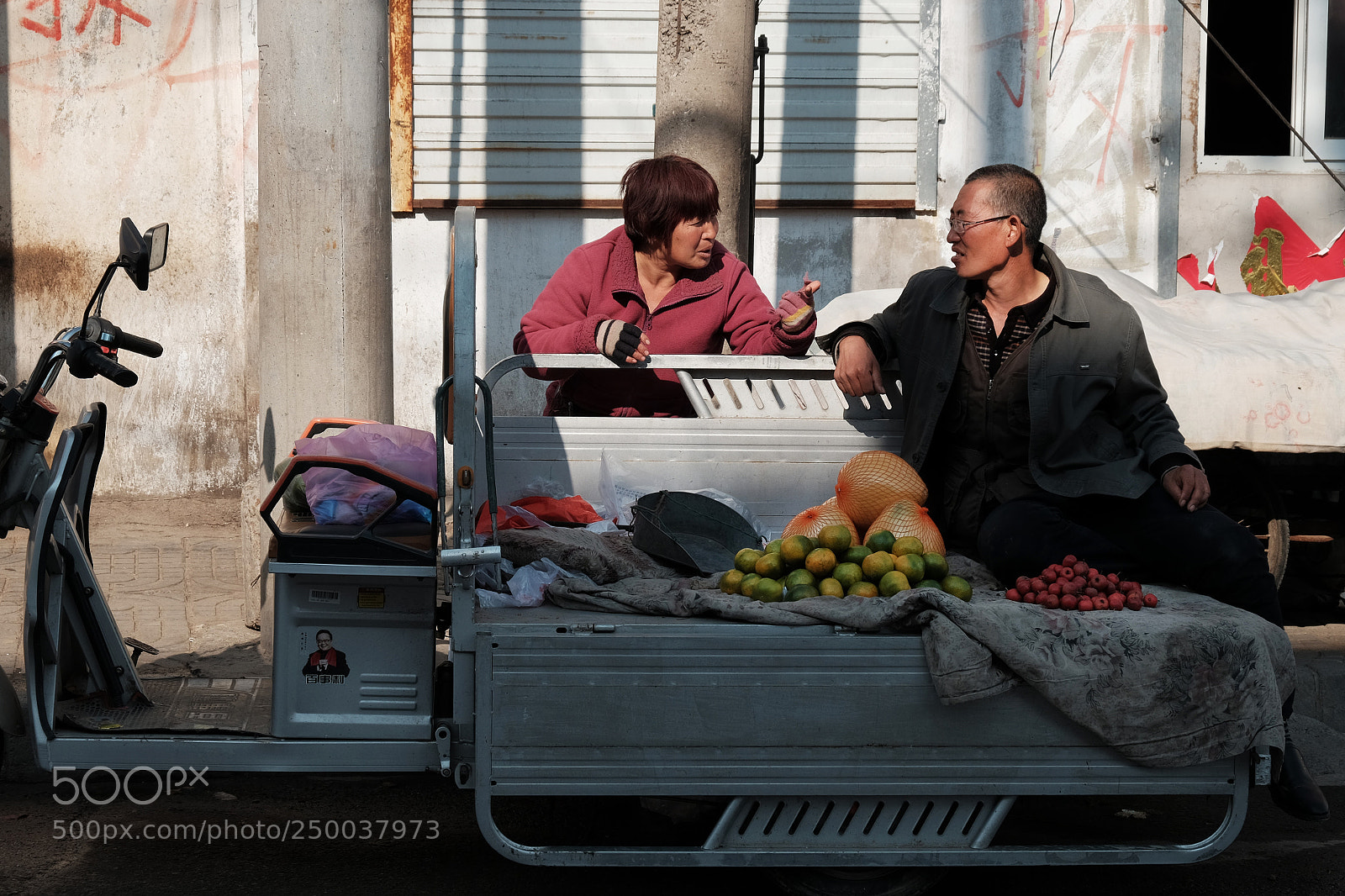Fujifilm X-T1 sample photo. At the roadside photography