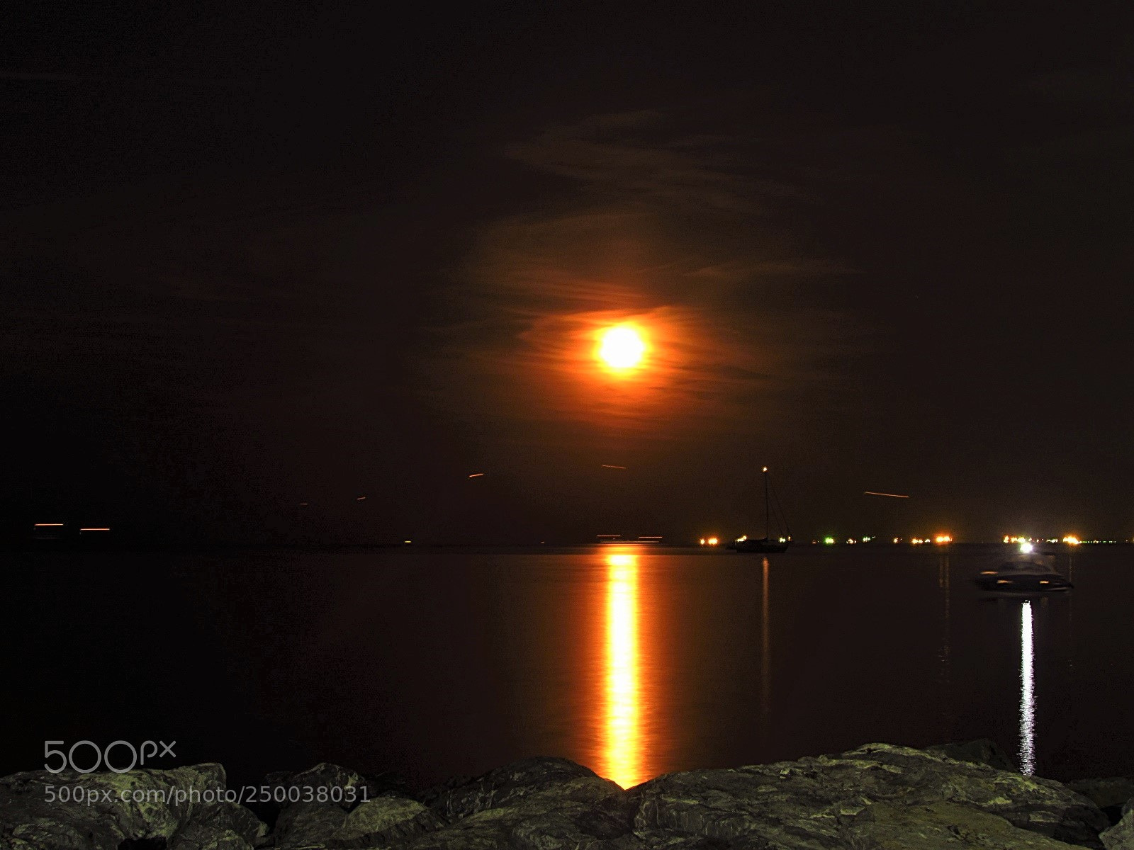 Canon PowerShot SX510 HS sample photo. Moon reflection photography
