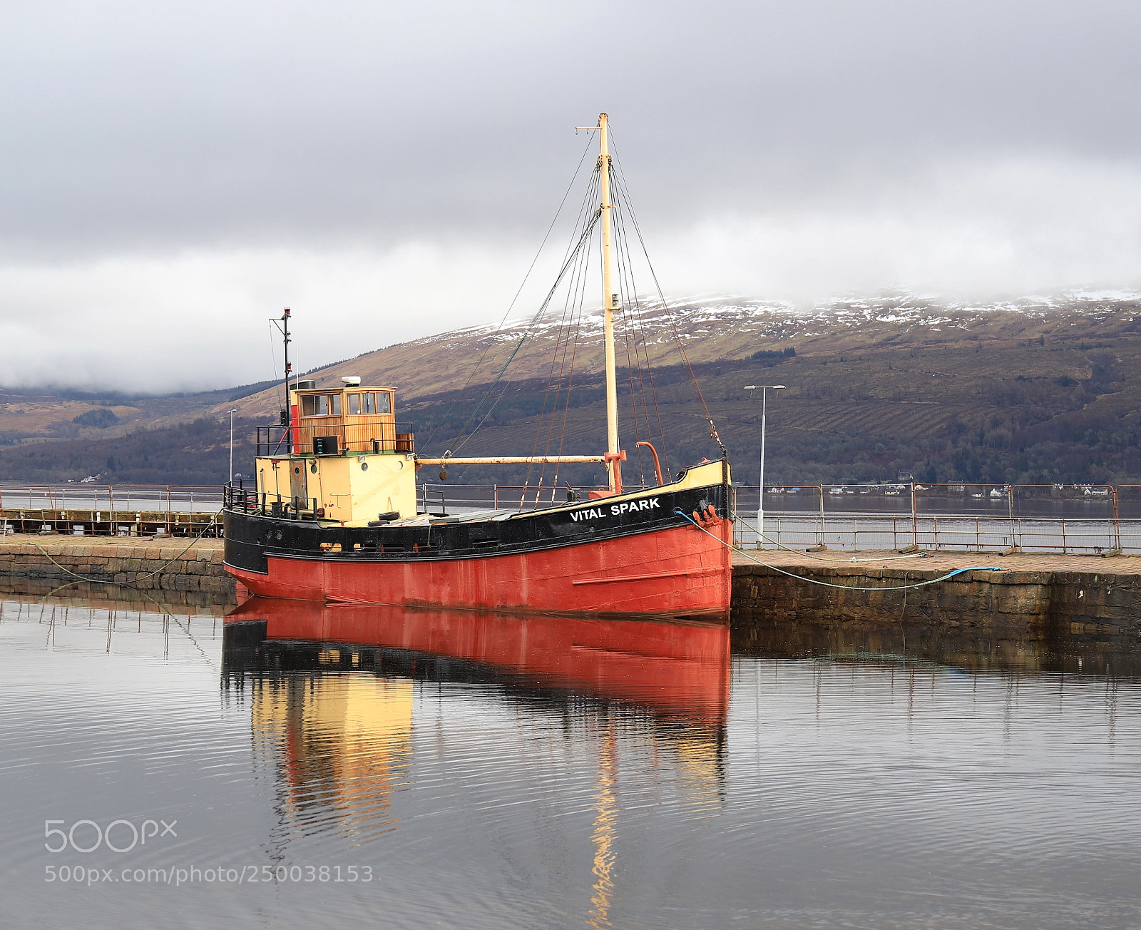 Canon EF 24-70mm F4L IS USM sample photo. The puffa boat vital photography