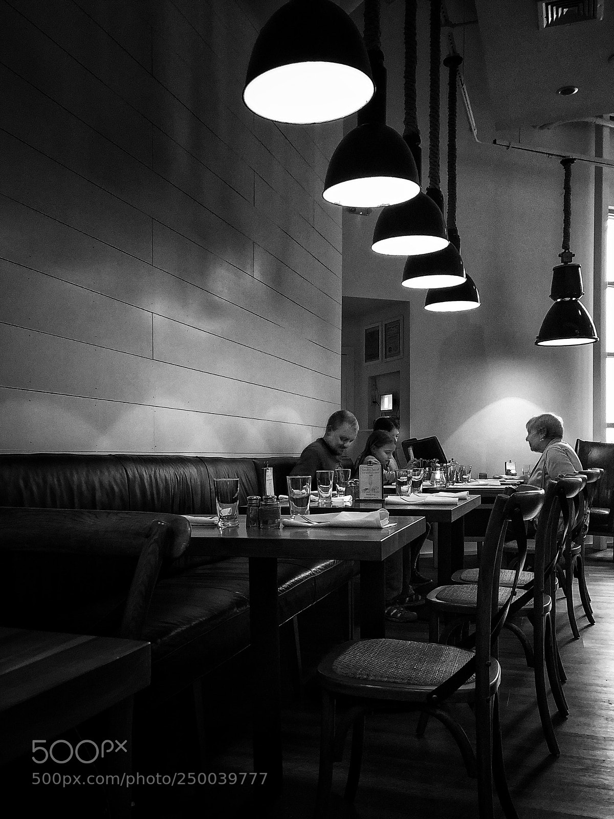 Apple iPhone X sample photo. Dinner out photography