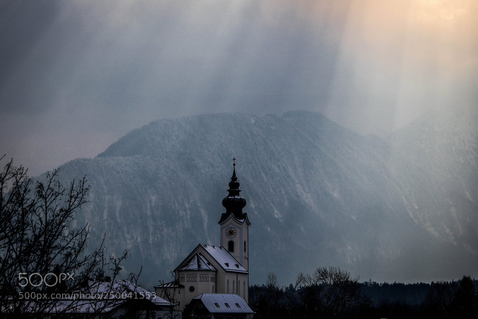 Canon EOS 750D (EOS Rebel T6i / EOS Kiss X8i) sample photo. Leuchten von oben... photography