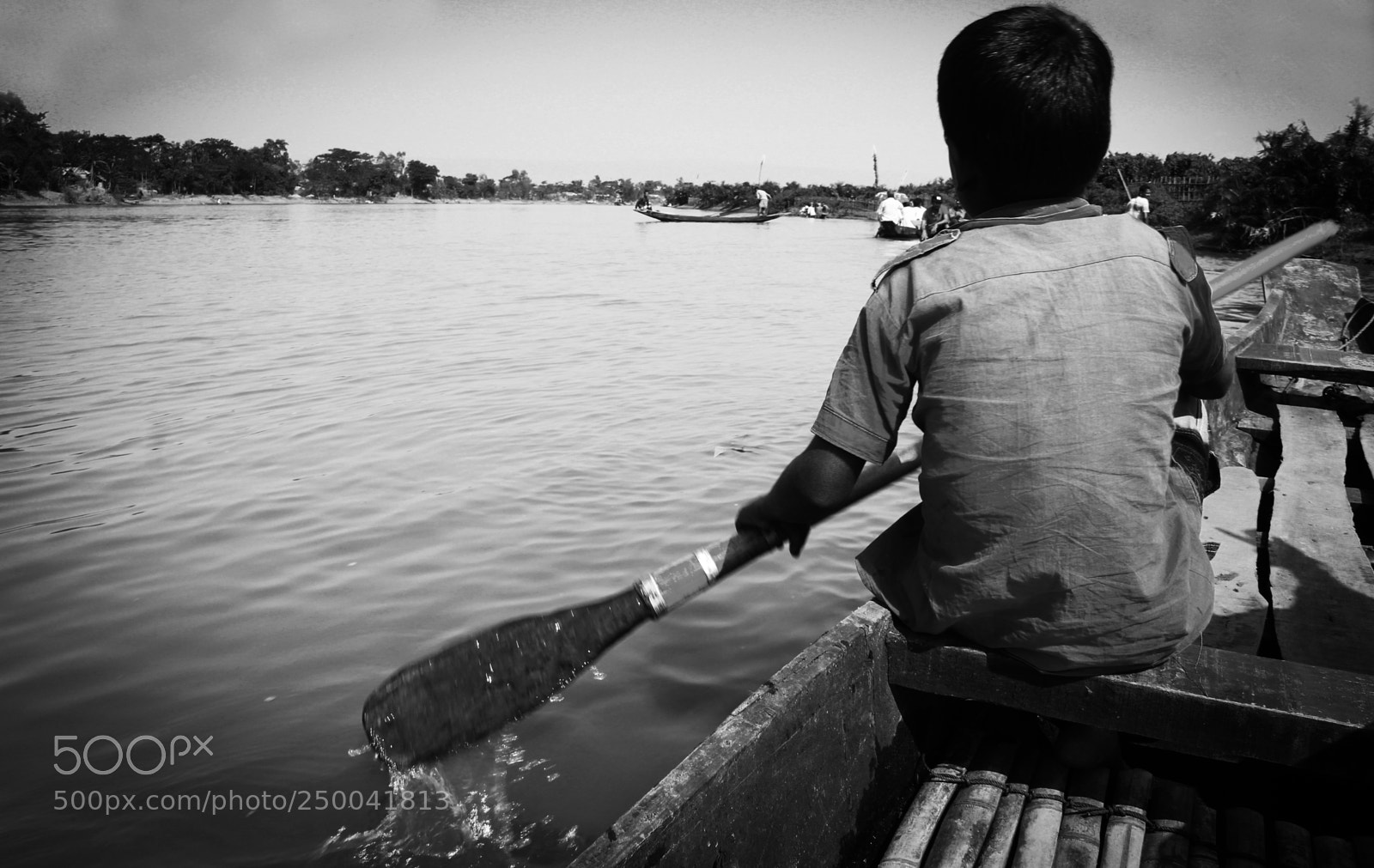 Canon EOS 1200D (EOS Rebel T5 / EOS Kiss X70 / EOS Hi) sample photo. Life in the river photography