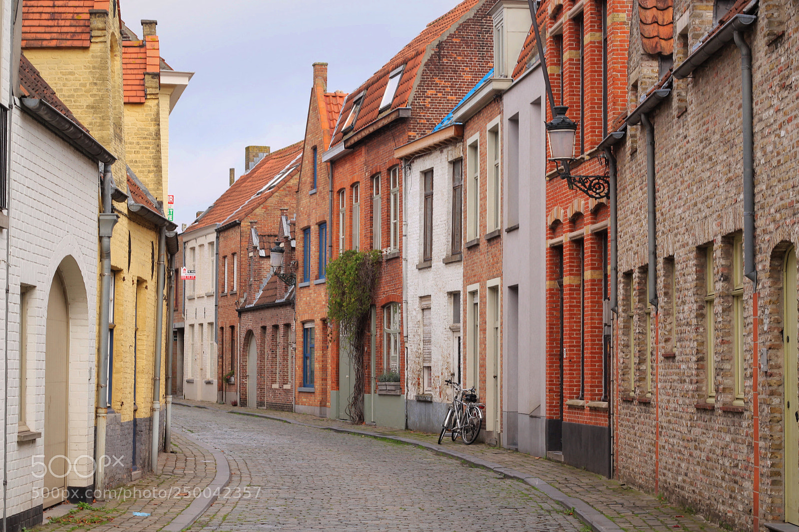 Canon EOS 600D (Rebel EOS T3i / EOS Kiss X5) sample photo. Streets of belgium photography