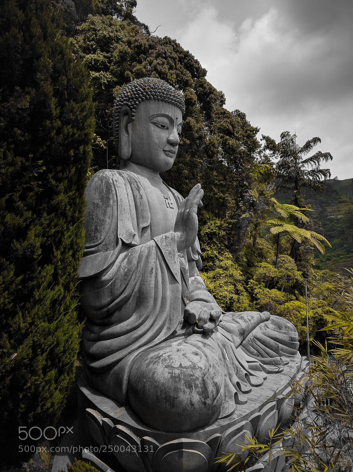 Google Nexus 6P sample photo. Genting buddah photography