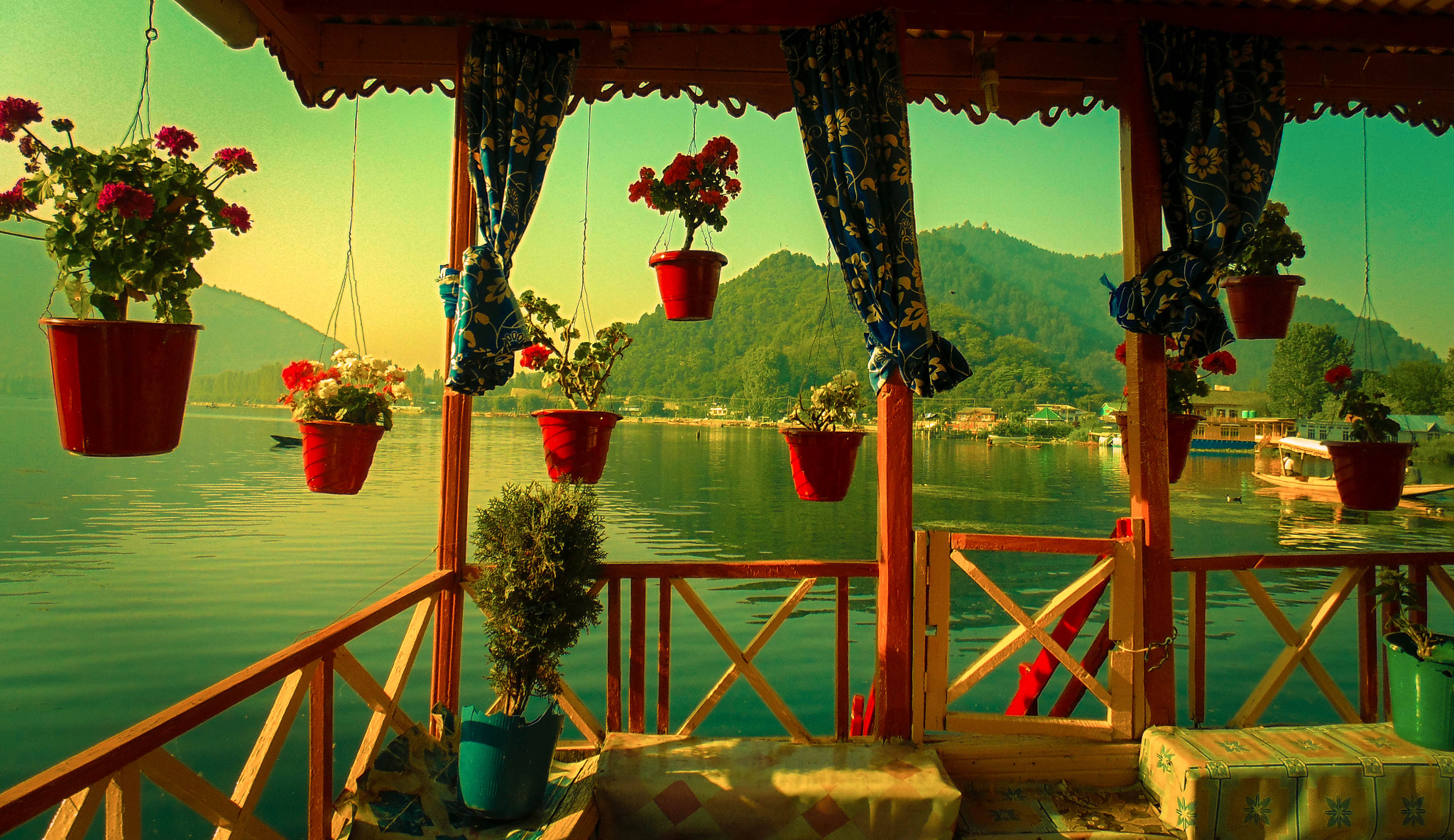 Sony Cyber-shot DSC-H200 sample photo. Dal lake photography