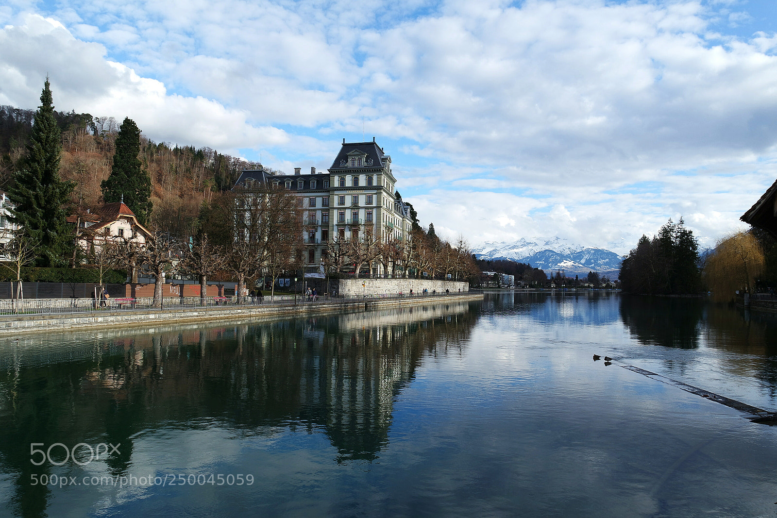 Samsung NX3000 sample photo. Thun photography
