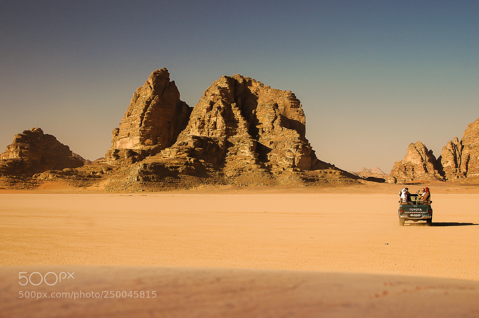 Nikon D50 sample photo. Wadi rum desert photography