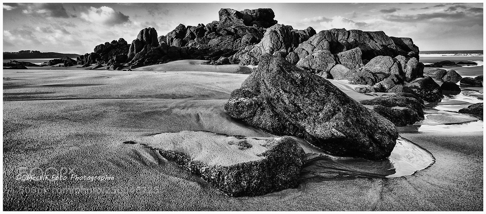Nikon D5100 sample photo. Rocks on the beach photography