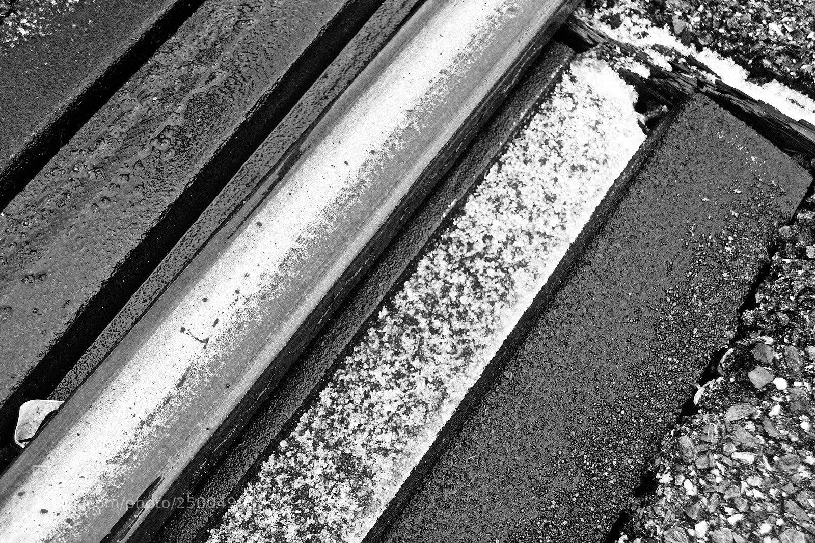 Nikon D3100 sample photo. Tracks photography