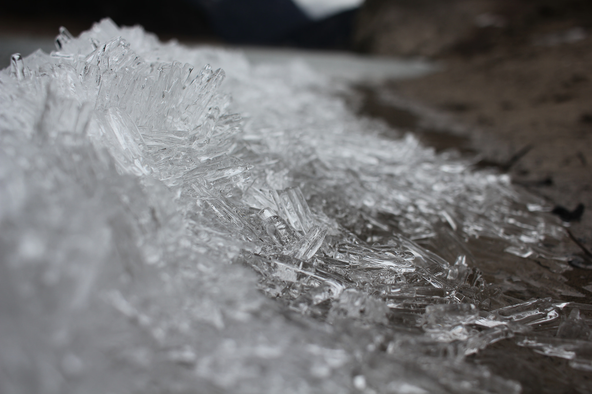 Canon EOS 550D (EOS Rebel T2i / EOS Kiss X4) + Canon EF-S 24mm F2.8 STM sample photo. Stalactites of lake photography