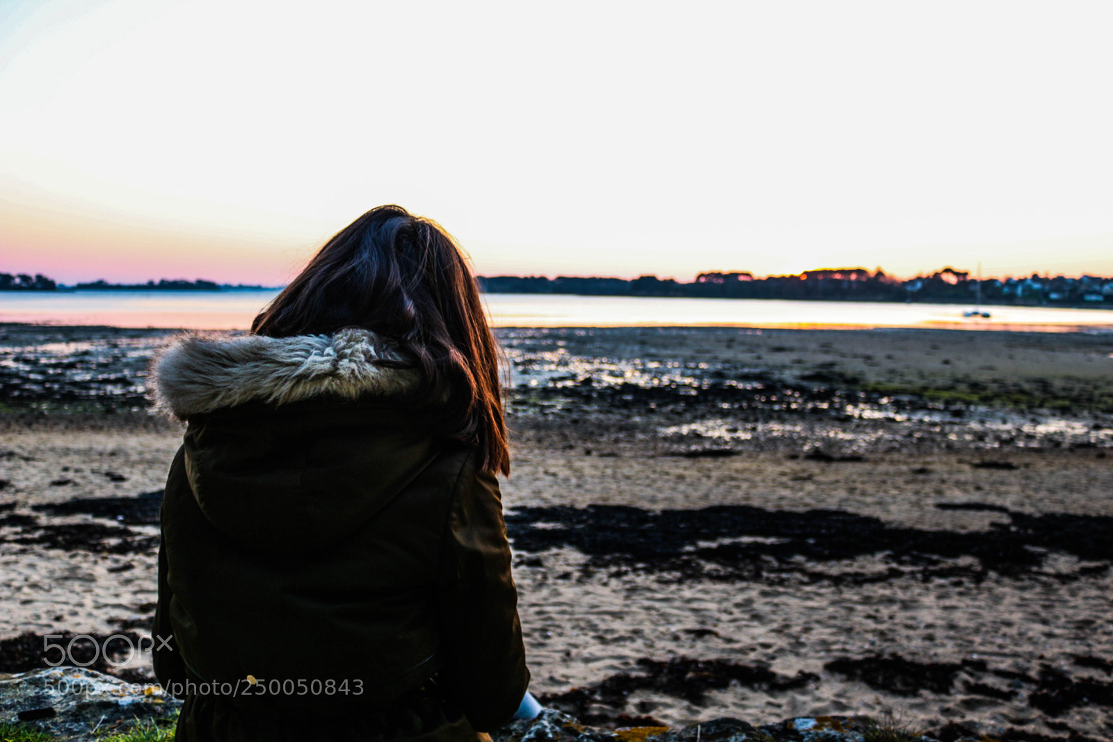 Canon EOS 100D (EOS Rebel SL1 / EOS Kiss X7) sample photo. Looking to the sunset photography