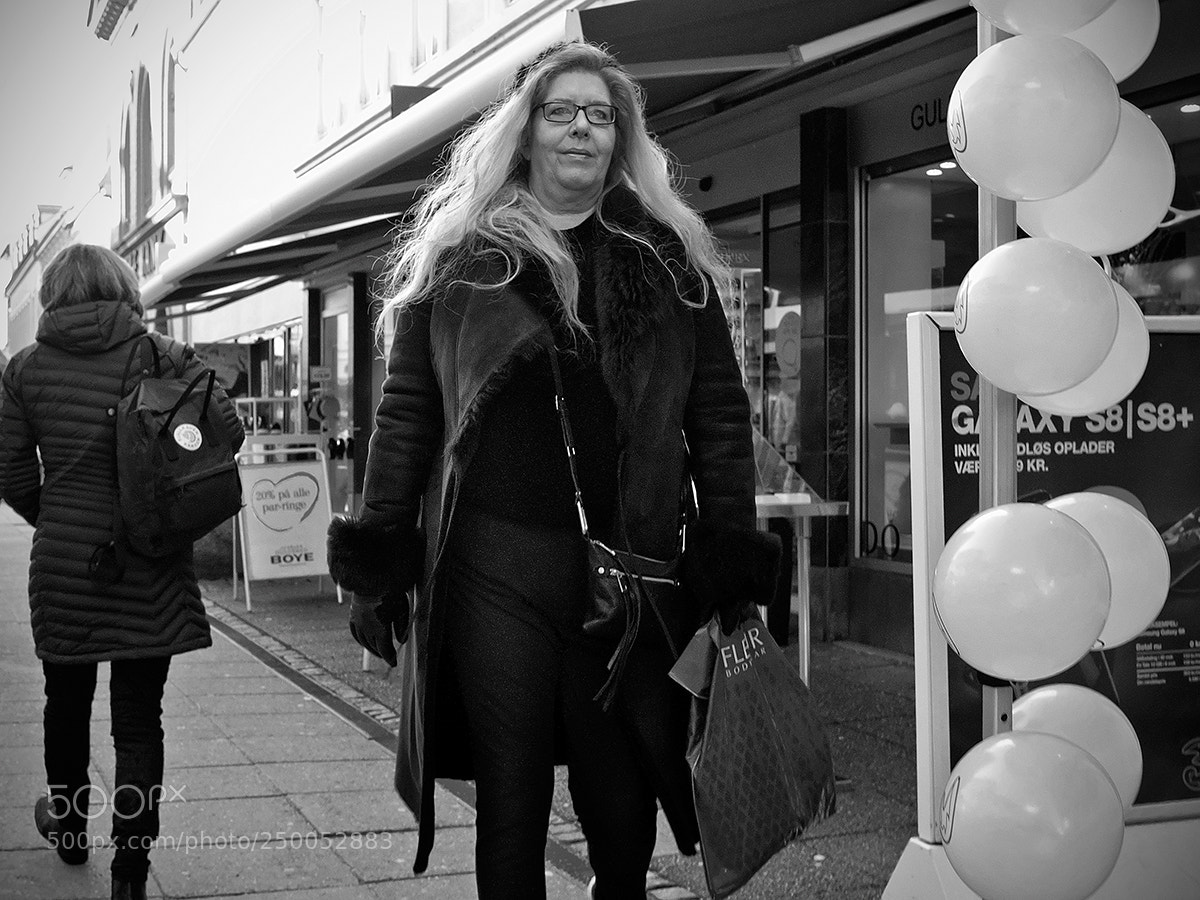 Fujifilm X-Pro2 sample photo. Fleur shopper photography
