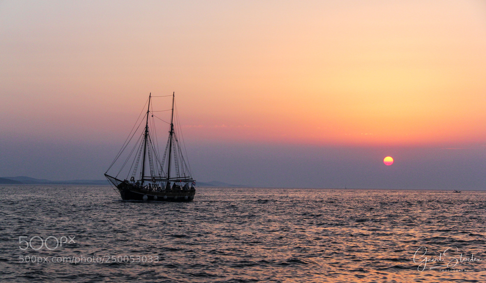 Canon EOS 60D sample photo. A ship near the photography
