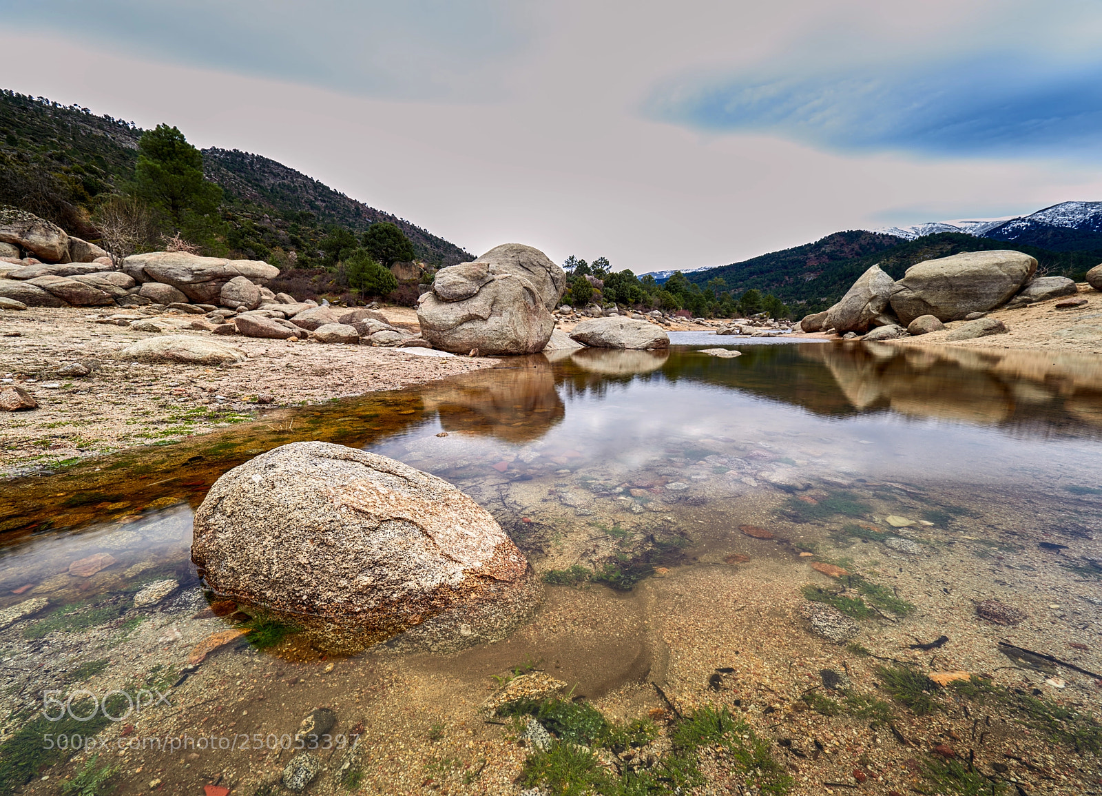 Olympus OM-D E-M1 Mark II sample photo. Rock and water photography