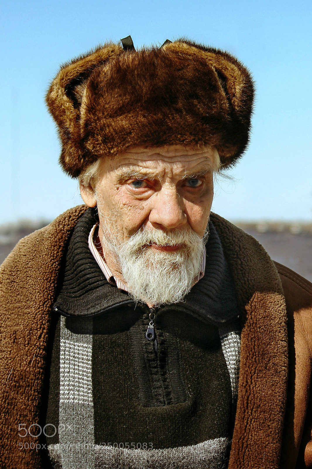 Canon EOS 550D (EOS Rebel T2i / EOS Kiss X4) sample photo. Elderly man photography