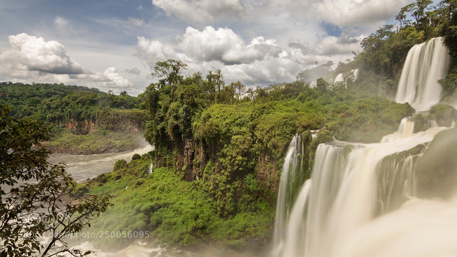 Nikon D3100 sample photo. Salto bosetti photography