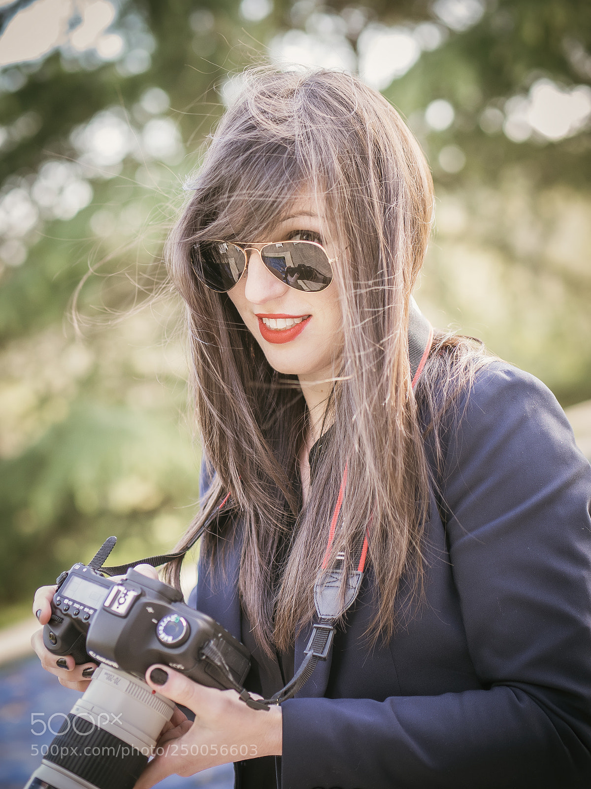 Olympus OM-D E-M1 sample photo. Elodie : candid shot photography