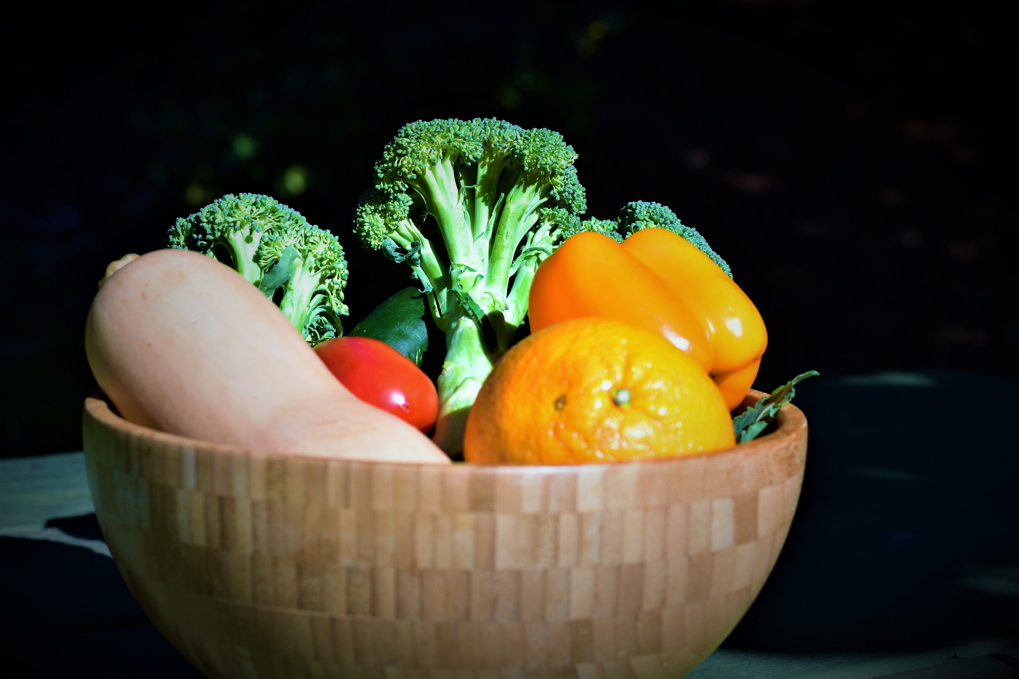 Nikon D5500 + Nikon AF-S Nikkor 50mm F1.8G sample photo. Bowl with vegetables and fruits photography