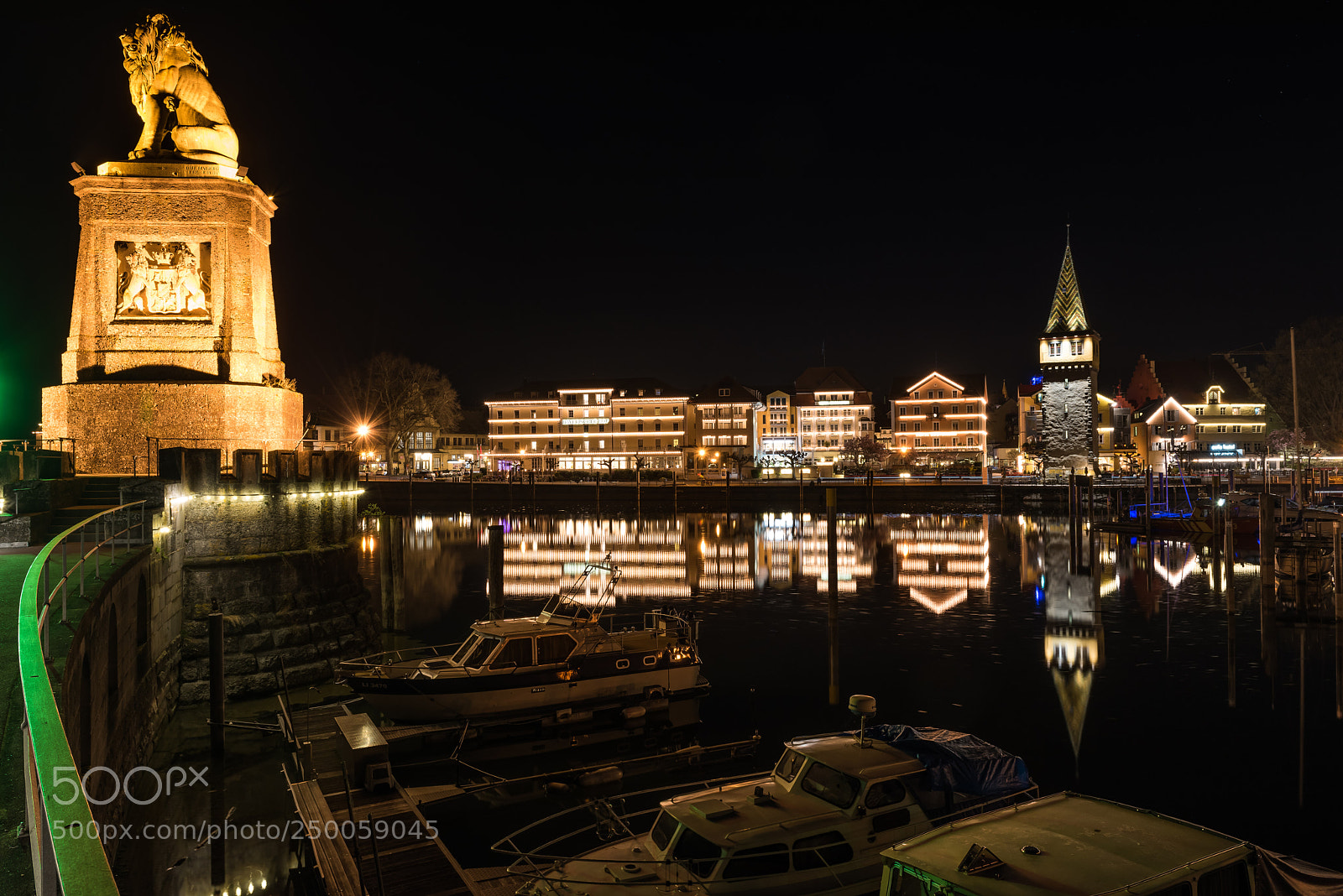 Nikon D810 sample photo. At night in the photography