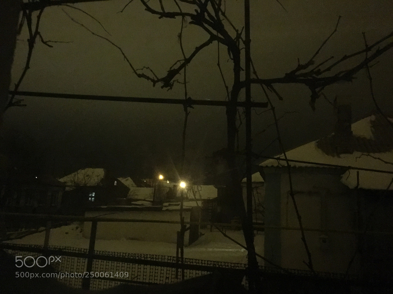 Apple iPhone 6s Plus sample photo. Snow night photography