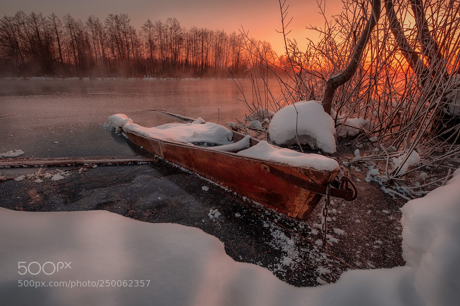 Fujifilm X-H1 sample photo. Abandoned boat photography