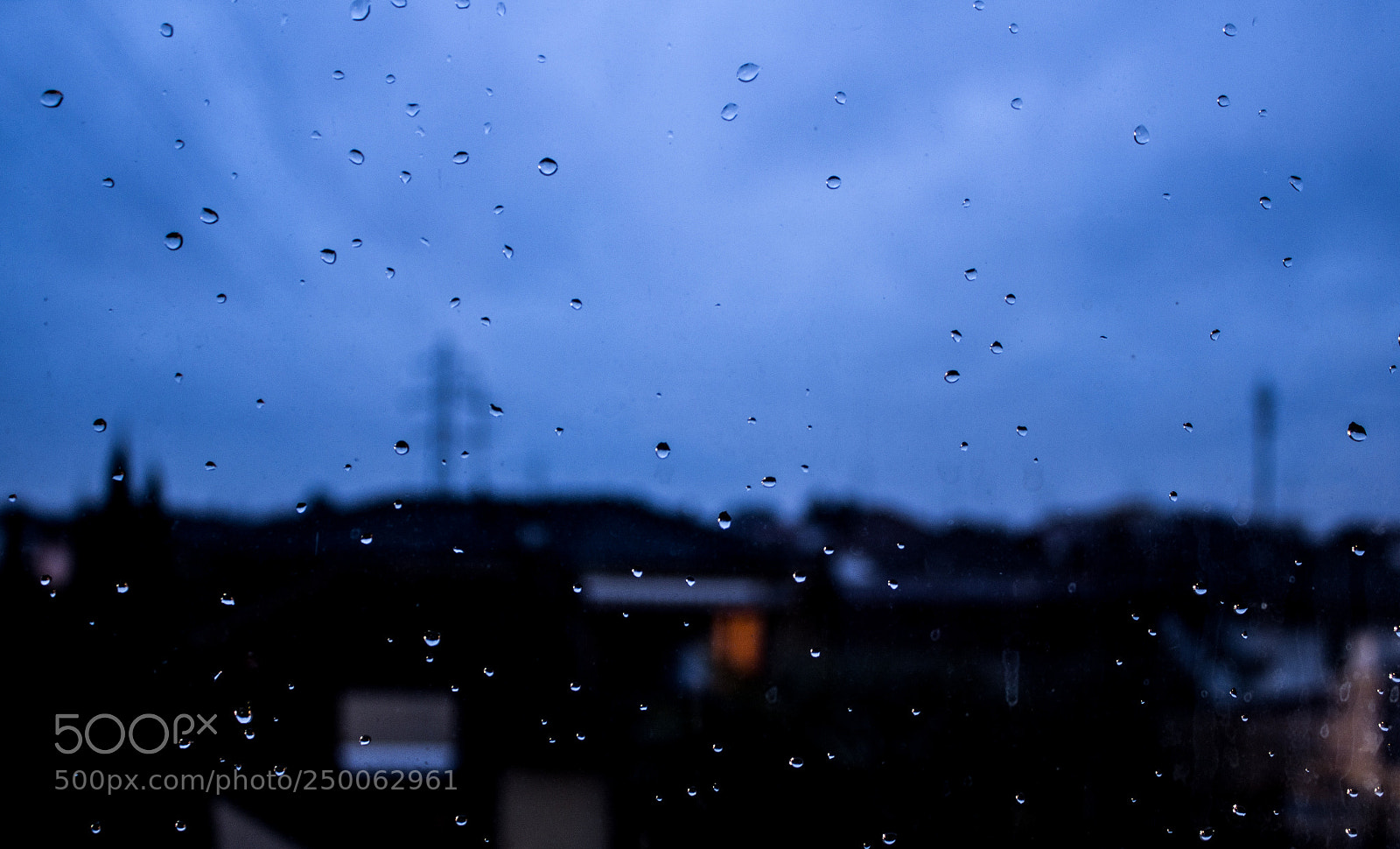 Canon EOS 1200D (EOS Rebel T5 / EOS Kiss X70 / EOS Hi) sample photo. Window rain photography