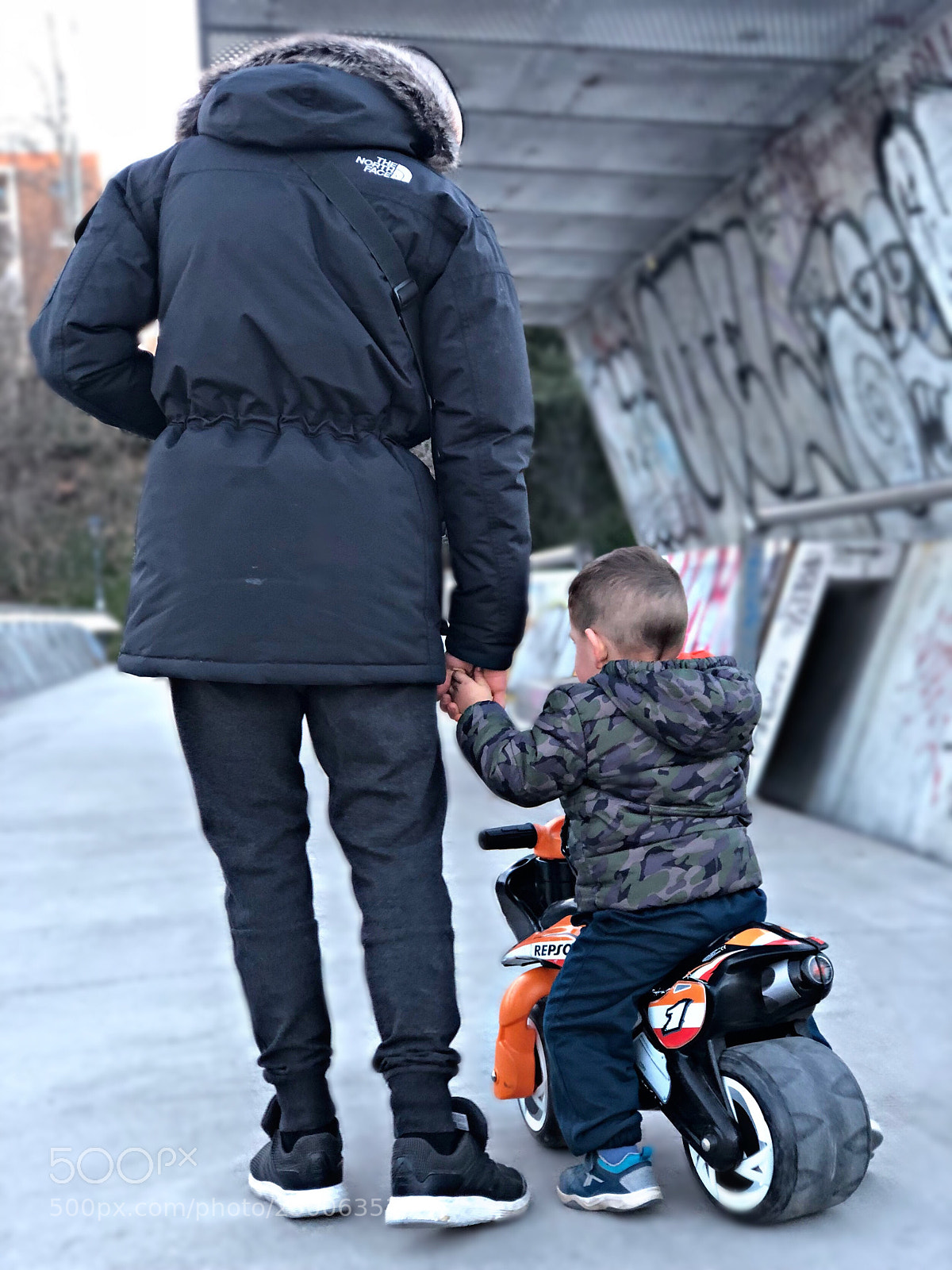 Apple iPhone 8 Plus sample photo. Míos. photography
