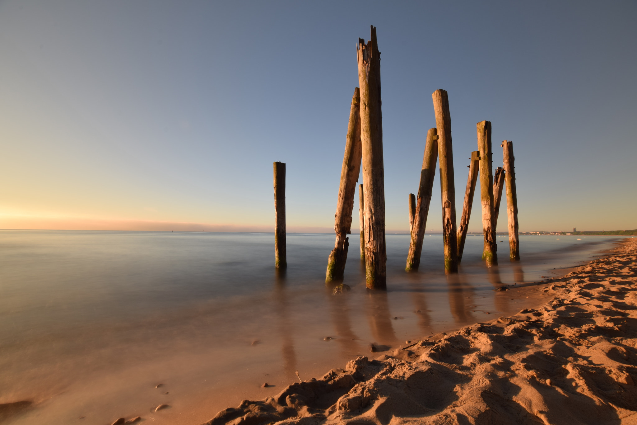Nikon D5300 + Sigma 10-20mm F3.5 EX DC HSM sample photo. The remains of the pier. photography