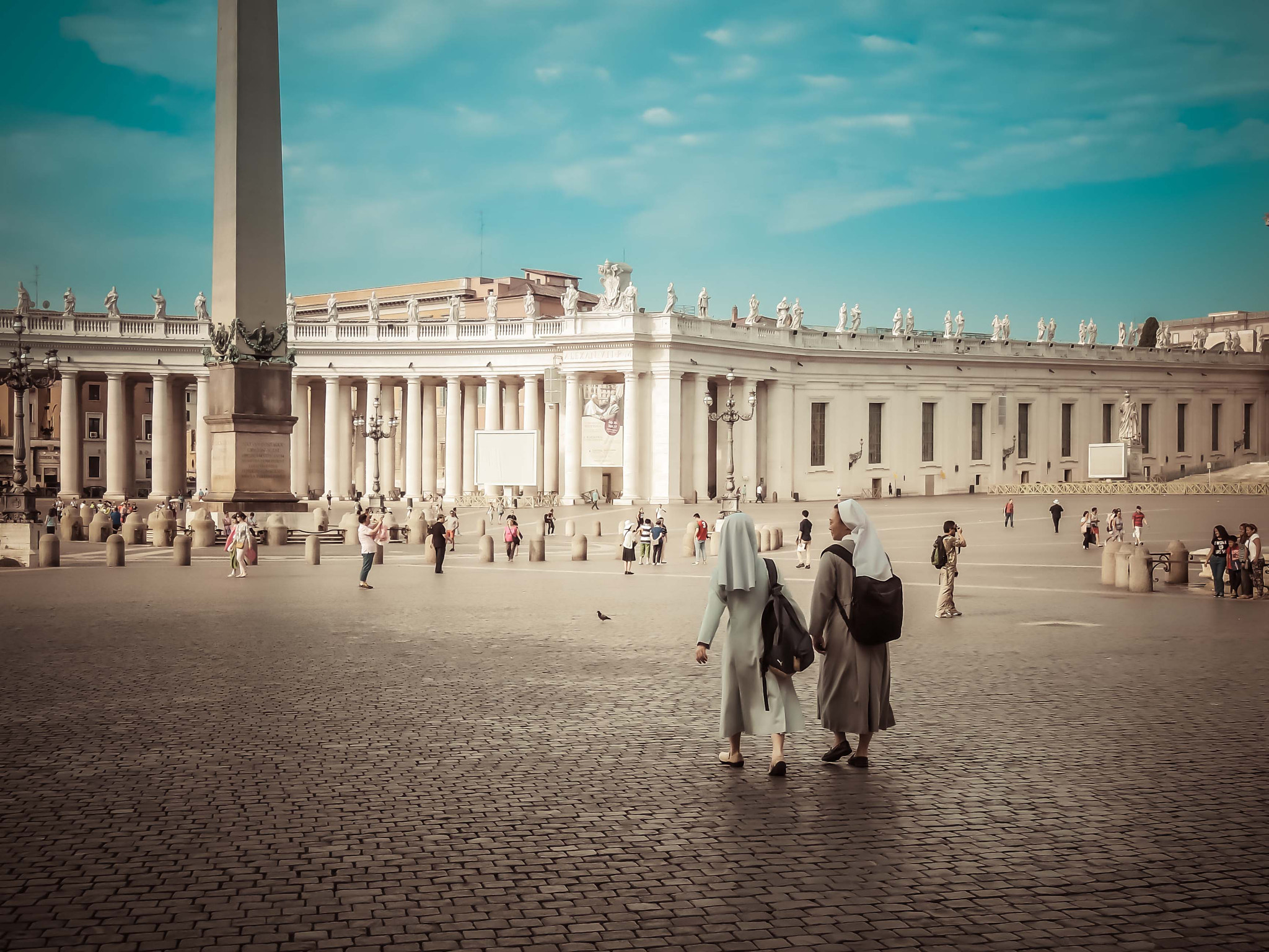 Nikon Coolpix P7700 sample photo. Rome, vaticaan photography