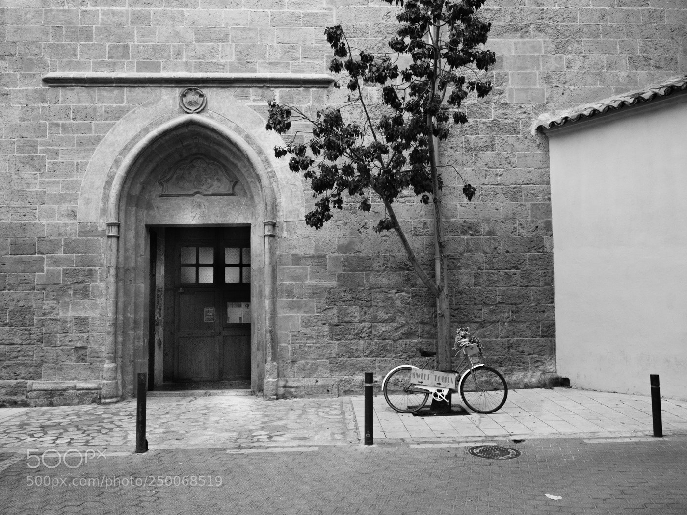 Panasonic Lumix DMC-GX8 sample photo. Carrer de la volta photography
