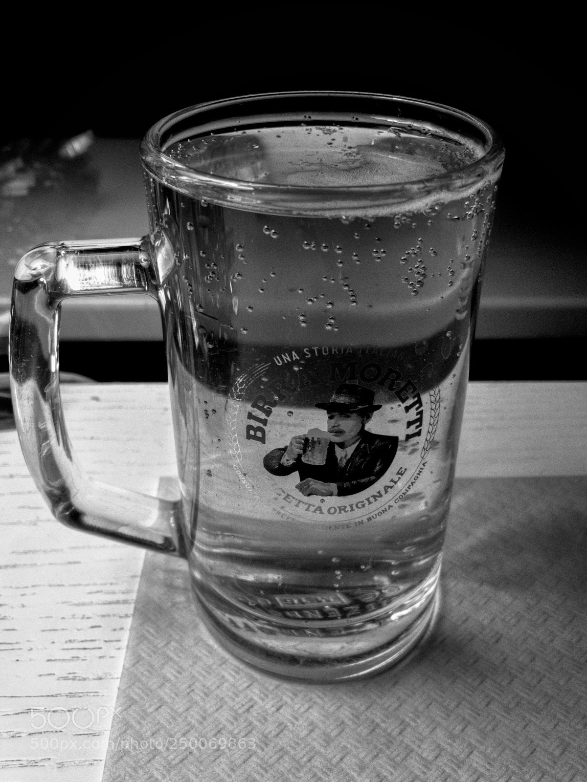 Apple iPhone 6s sample photo. Cheers  photography