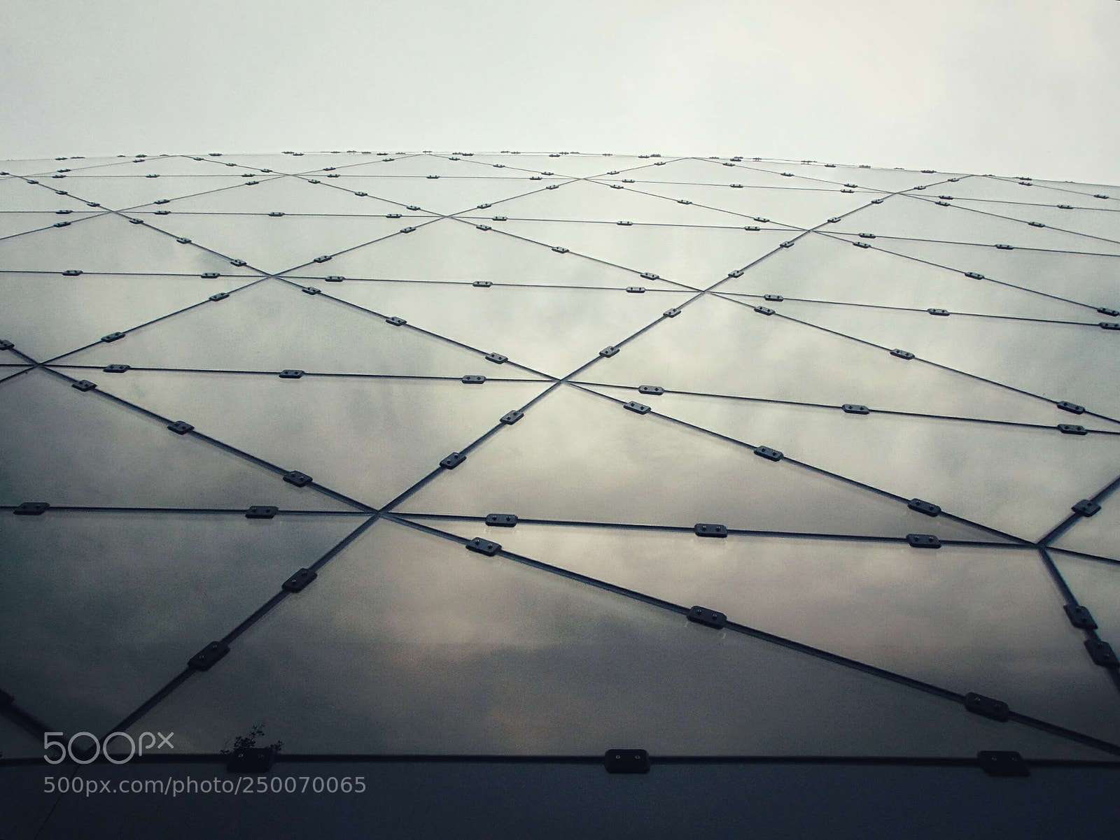 Sony Cyber-shot DSC-H300 sample photo. Wall of mirrors photography