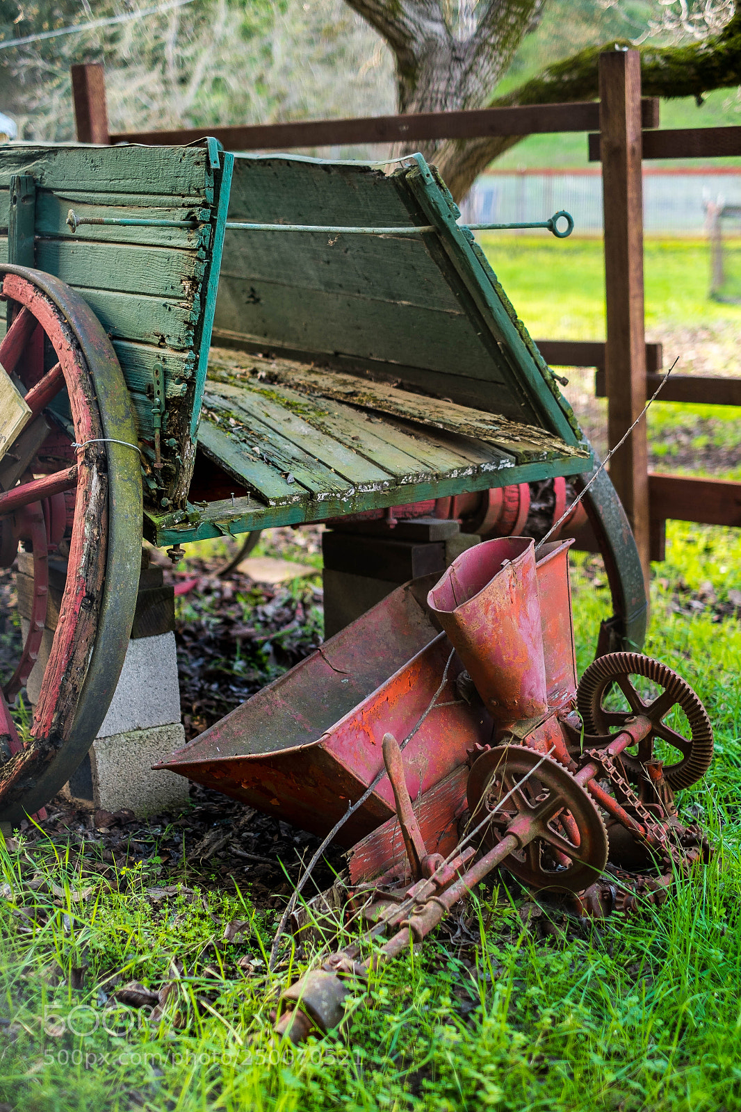 Fujifilm X-Pro1 sample photo. Old wagon photography