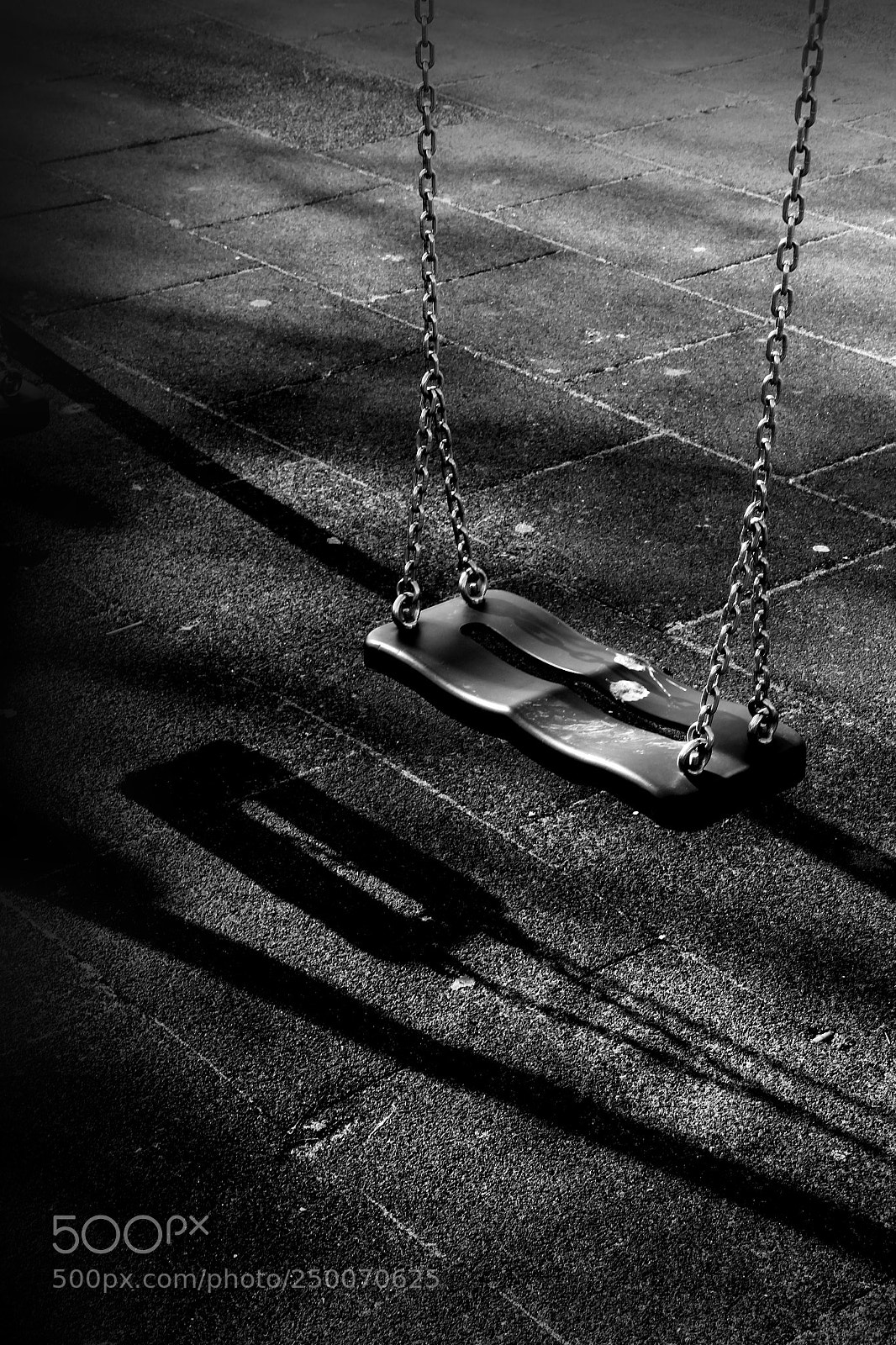 Canon EOS 1200D (EOS Rebel T5 / EOS Kiss X70 / EOS Hi) sample photo. Empty playground.... photography