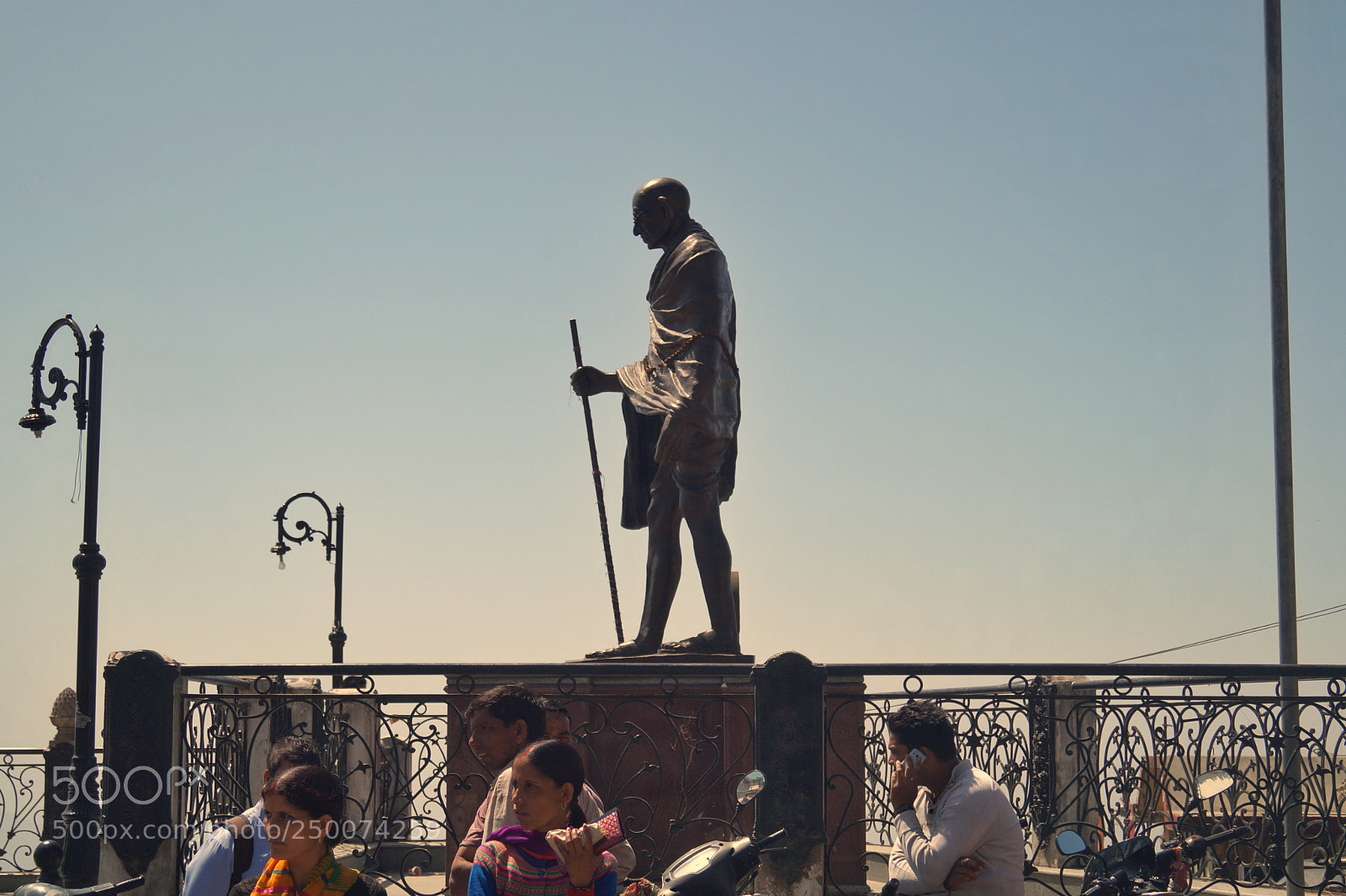 Sony SLT-A58 sample photo. Gandhi in the hustle photography