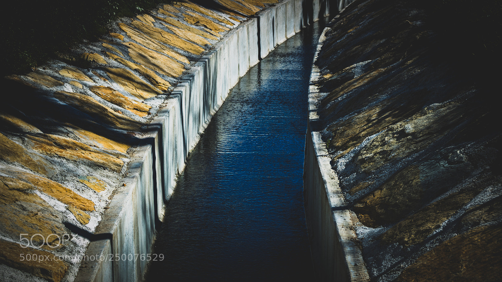 Canon EOS 750D (EOS Rebel T6i / EOS Kiss X8i) sample photo. Le canal de la photography