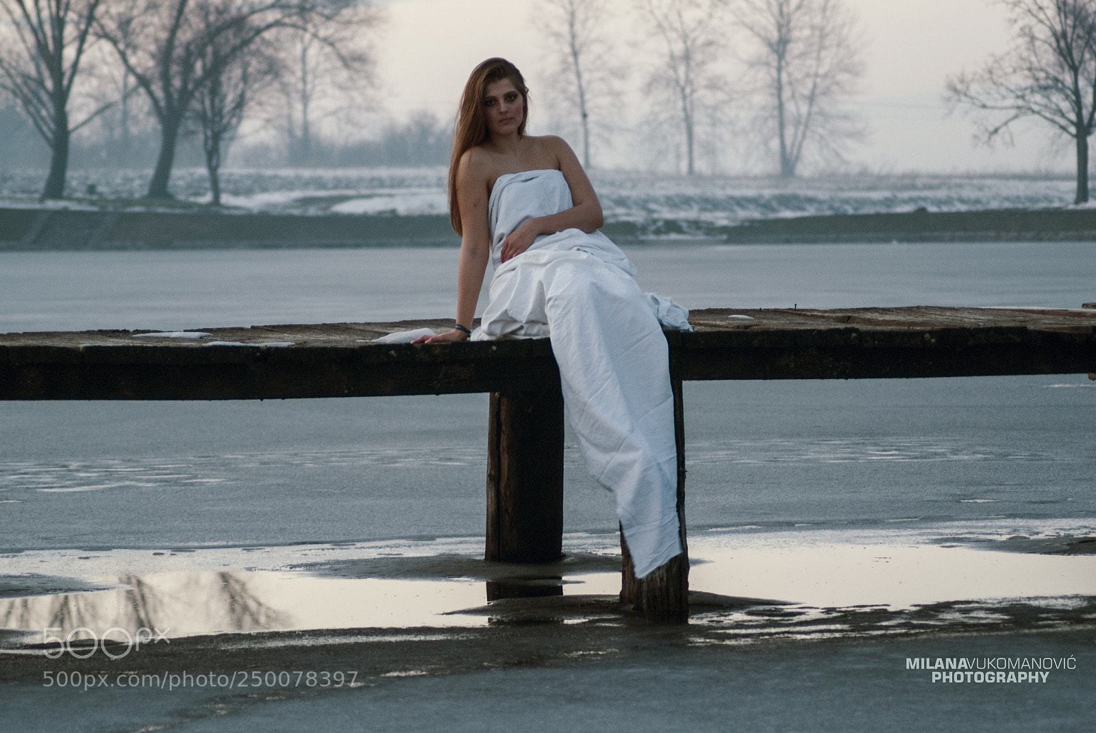 Sony Alpha DSLR-A200 sample photo. Lady above water photography