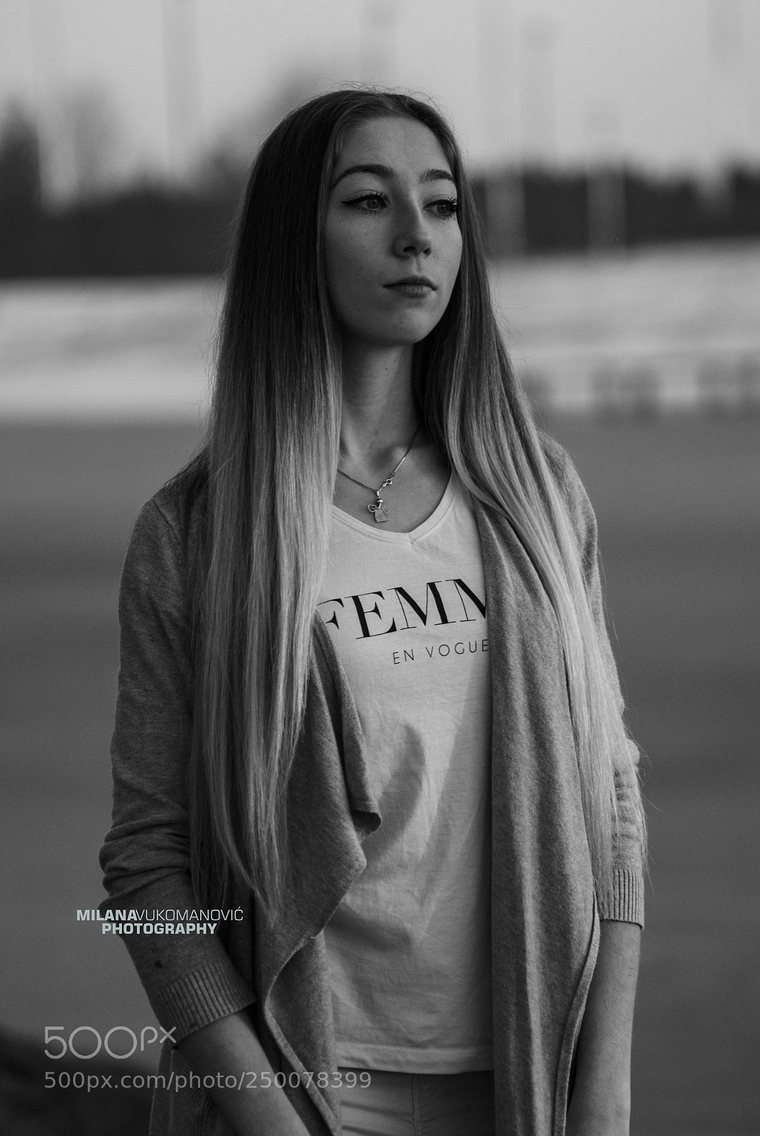 Sony Alpha DSLR-A200 sample photo. Femme photography