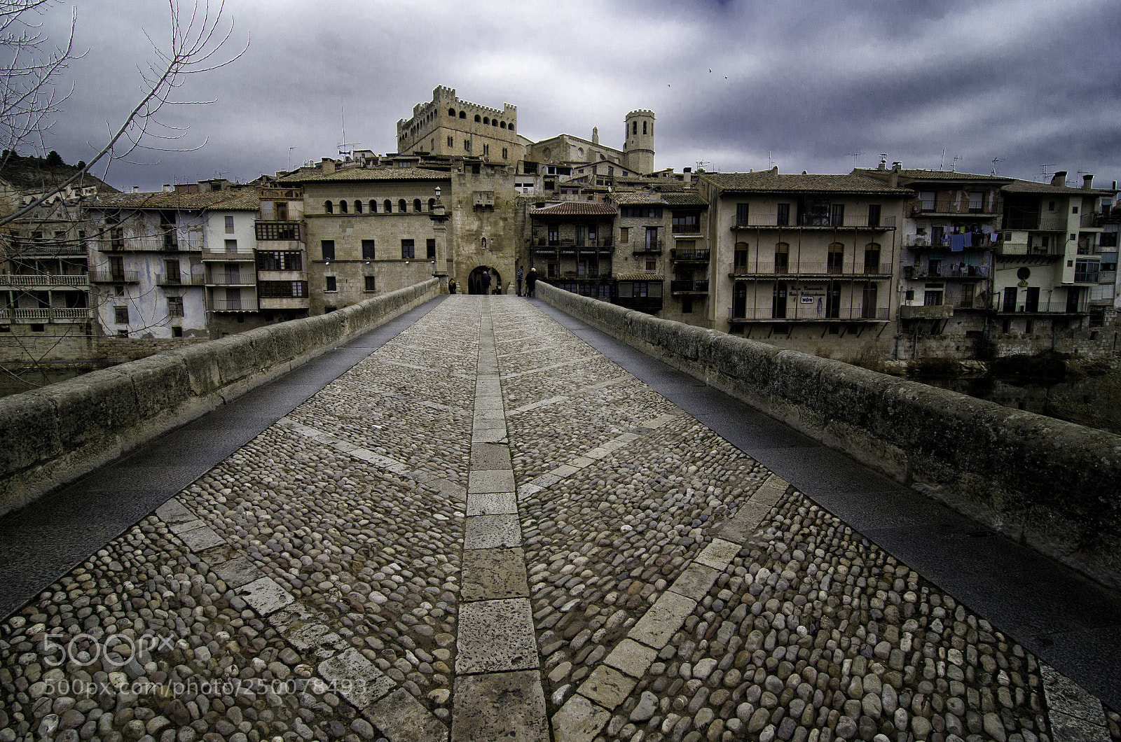 Nikon D7000 sample photo. Pasando el puente photography