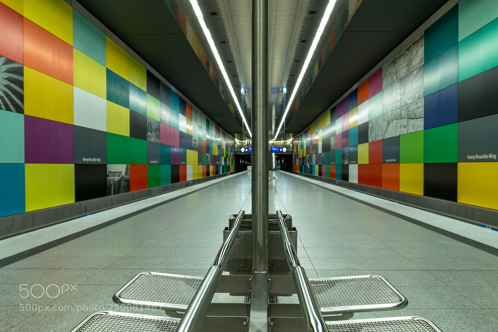 Canon EOS 70D sample photo. Munich metro station photography